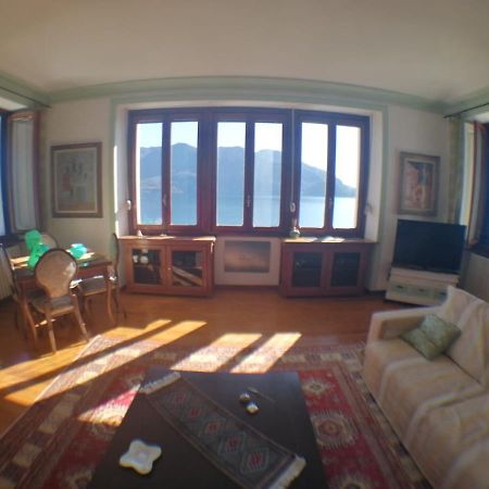 Holy Earth Apartment Ghiffa Luaran gambar